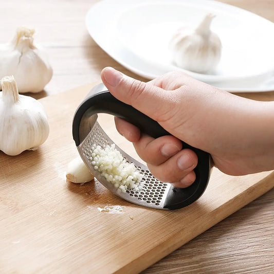 Moledor de Ajo de Metal – Cocina rápida, sin cuchillo ni olor en las manos